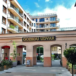 rezervați aici