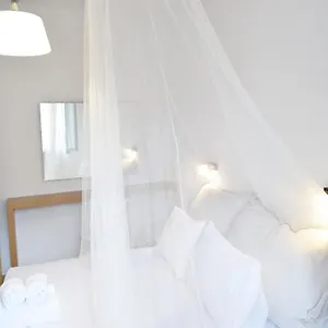rezervați aici